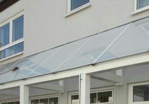Reinigung eines Glasdaches